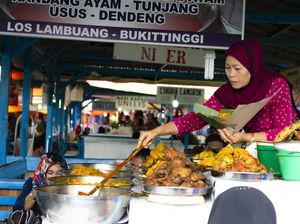 Sejak Abad 19 Nasi Kapau Dijual Wanita Minang yang Ditinggal Merantau Sejak Abad 19 Nasi Kapau Dijual Wanita Minang yang Ditinggal Merantau