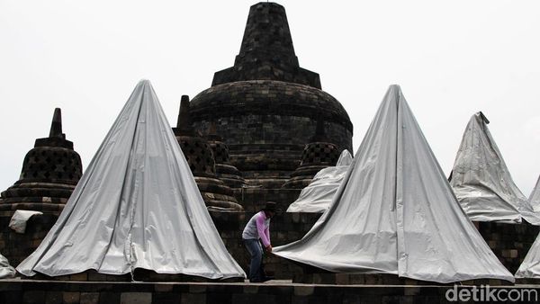 Borobudur Antisipasi Debu Vulkanik Merapi