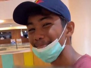 Viral Video Ekspresi Pria Desa Diajak ke Mal, Bikin Netizen Nangis Terharu