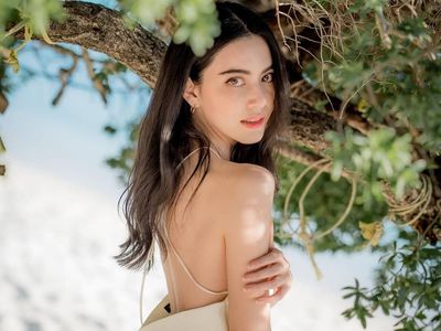 10 Potret Davika Hoorne, Bintang Thailand yang Bikin Salfok