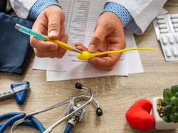 Vasektomi dan Peran Penting Pria dalam Program Keluarga Berencana