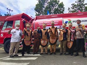 Kembali Diresmikan, BBM Satu Harga Kini Tembus 209 Titik Kembali Diresmikan, BBM Satu Harga Kini Tembus 209 Titik