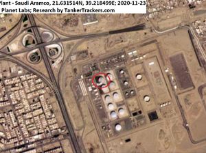 Serangan Rudal Houthi Kenai Fasilitas Minyak Arab Saudi