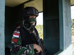 Cahaya Tenaga Surya Kini 24 Jam Terangi Pos Yabanda Papua