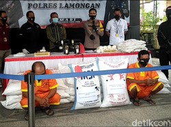Polisi Bongkar Kasus Gula Rafinasi Dijual Konsumsi di Lamongan