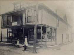 Hii..! Makan di Restoran Ini Pasti Diganggu Hantu Anak Kecil
