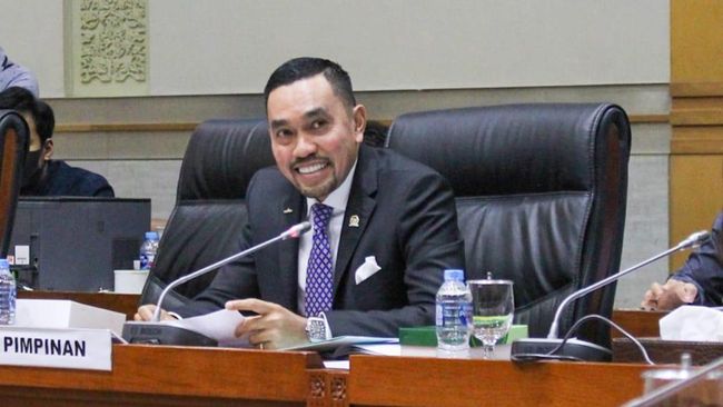 Politikus NasDem Minta Polisi Segera Umumkan Tersangka Kerumunan HRS Politikus NasDem Minta Polisi Segera Umumkan Tersangka Kerumunan HRS