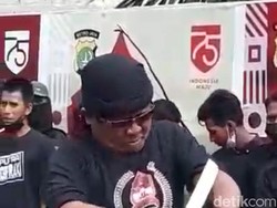 Jawara Banten Beraksi Debus di Polda Metro, Dukung Kapolda Fadil Imran