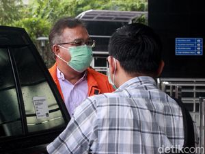 KPK Duga Eks Walkot Tasikmalaya Serahkan Uang untuk Pengurusan DAK 2018 KPK Duga Eks Walkot Tasikmalaya Serahkan Uang untuk Pengurusan DAK 2018