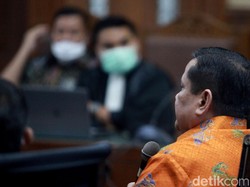 Napoleon: Tommy Sumardi Telepon Azis Syamsuddin saat Bertemu Saya