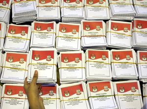 KPU Enrekang Klarifikasi Temuan Surat Suara Rusak Sudah Dicoblos KPU Enrekang Klarifikasi Temuan Surat Suara Rusak Sudah Dicoblos