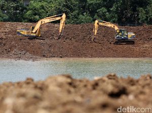Waduk Pondok Ranggon Dikeruk untuk Antisipasi Banjir
