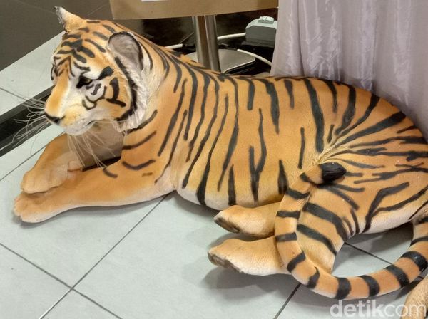 Perajin Patung di Bandung Ini Tetap Produktif Saat Pandemi