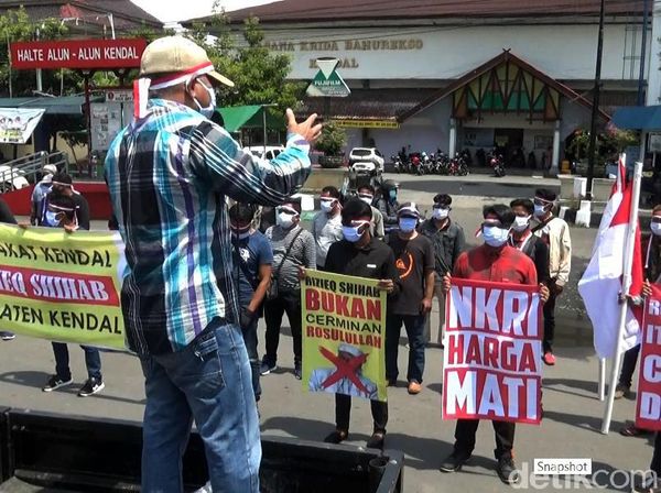 Tak Memiliki Izin, Aksi Tolak Rizieq di Kendal Dibubarkan Polisi
