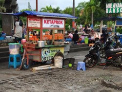 Typo Tulisan Ketoprak Jadi Ketaprok, Netizen Malah Jadikan Bahan Candaan