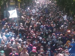 Lalin Macet Akibat Demo Buruh, Arus Kendaraan Cianjur-Bandung Dialihkan