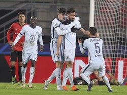 Semua Orang di Chelsea Sayang Giroud