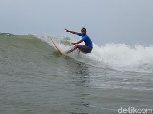 Wisata Surfing Kembali Bergeliat di Tengah Pandemi Wisata Surfing Kembali Bergeliat di Tengah Pandemi