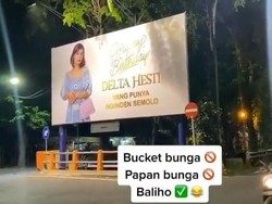 Viral Crazy Rich Surabaya Ucapkan Ultah ke Istri Pakai Baliho
