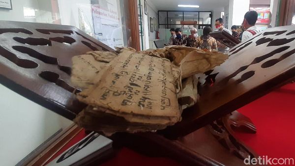 Deretan Benda Pusaka yang Diserahkan Nenek di Banyumas ke Pemkab