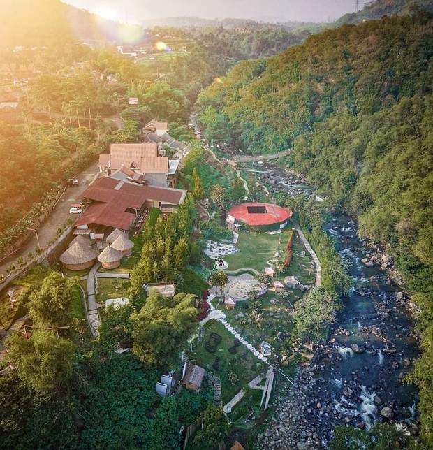 6 Tempat  Liburan Hits  di  Bandung  ala Influencer Jennifer 