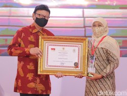 Jawa Timur Raih Dua Penghargaan, Gubernur Khofifah Semangat Ciptakan Inovasi