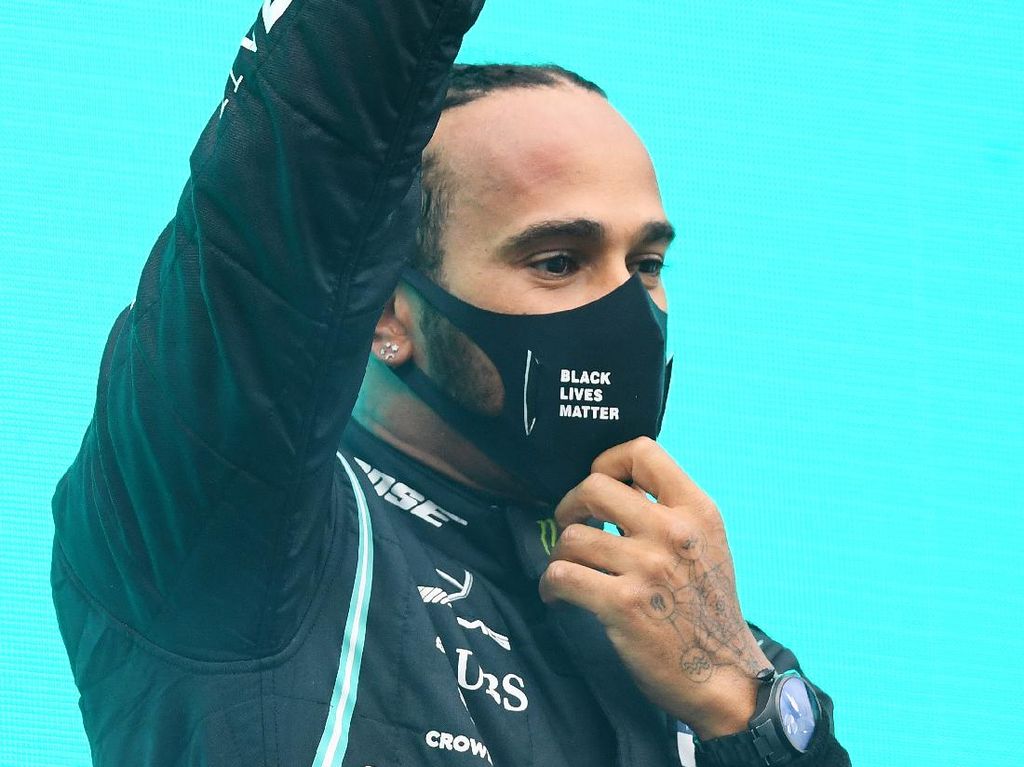 Menanti Gelar Sir untuk Lewis Hamilton Menanti Gelar Sir untuk Lewis Hamilton