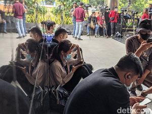 Suasana Terkini di Gedung KPK Terkait Penangkapan Edhy Prabowo