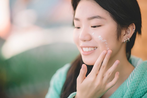 moisturize/pixabay.com Pelembab merupakan hal yang wajib untuk digunakan ketika hendak ber-makeup.
