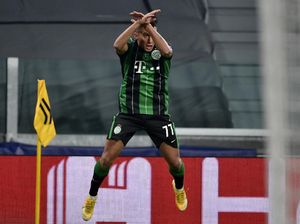 Pemain Ferencvaros Ini Tiru Selebrasi Ronaldo dan Minta Jersey