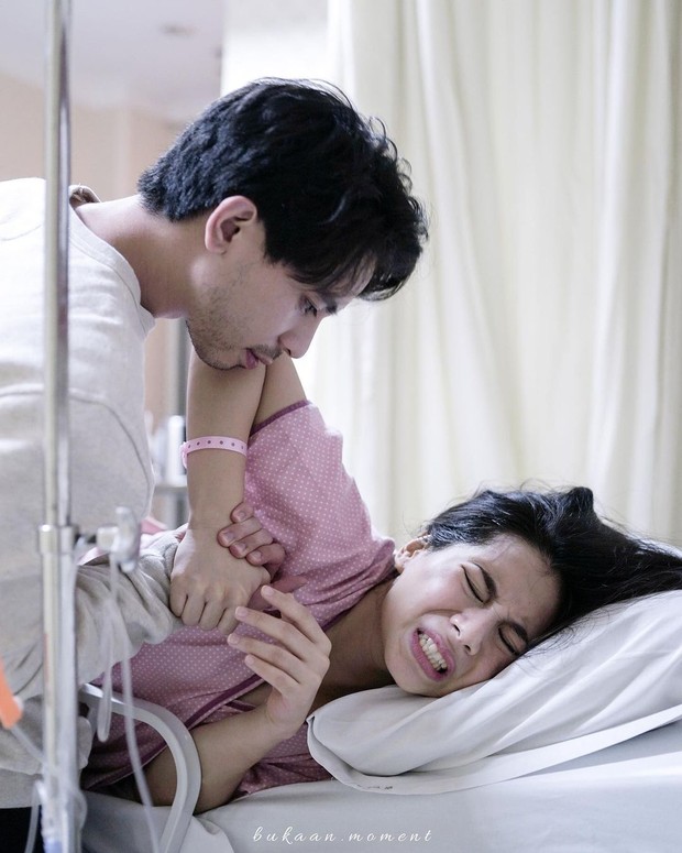 n Momen melahirkan puteri pertama Abel Cantika