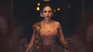 7 Gaya Anggun Nikita Mirzani Pakai Kebaya Klasik, Netizen Auto Pangling