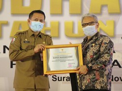 Pemkab Bojonegoro Terima Dua Penghargaan dari Kemenaker