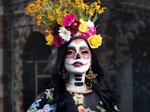 10 Potret Kontestan Miss Mexico Rayakan Hari Orang Mati, Cantik Tapi Seram 10 Potret Kontestan Miss Mexico Rayakan Hari Orang Mati, Cantik Tapi Seram