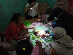 Dikira Kucing Bertengkar, Bayi Terbuang Ditemukan Menangis di  Kediri