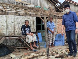 Harno-Bayu Janjikan Pembangunan Merata di Pesisir Rembang