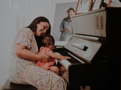 Anak Mutia Ayu sudah Kenal Wajah Glenn Fredly, Begini Momen Harunya