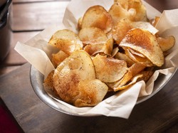 Sejarah Menarik Terciptanya Hamburger hingga Keripik Kentang