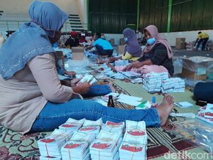 Surat Suara Pilkada Boyolali Mulai Disortir dan Dilipat