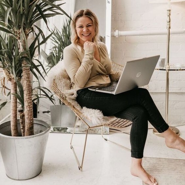 bunchesmcguinty Wanita Lebih Bahagia Memiliki Penghasilan Sendiri