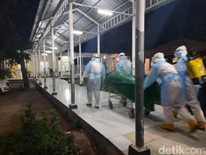 Bupati Situbondo Meninggal COVID-19, Gubernur Khofifah Doakan Husnul Khatimah Bupati Situbondo Meninggal COVID-19, Gubernur Khofifah Doakan Husnul Khatimah