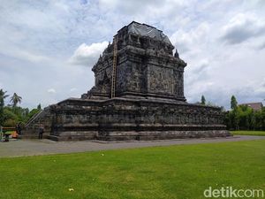 4 Wisata Candi di Jawa Tengah yang Menarik untuk Dikunjungi 4 Wisata Candi di Jawa Tengah yang Menarik untuk Dikunjungi