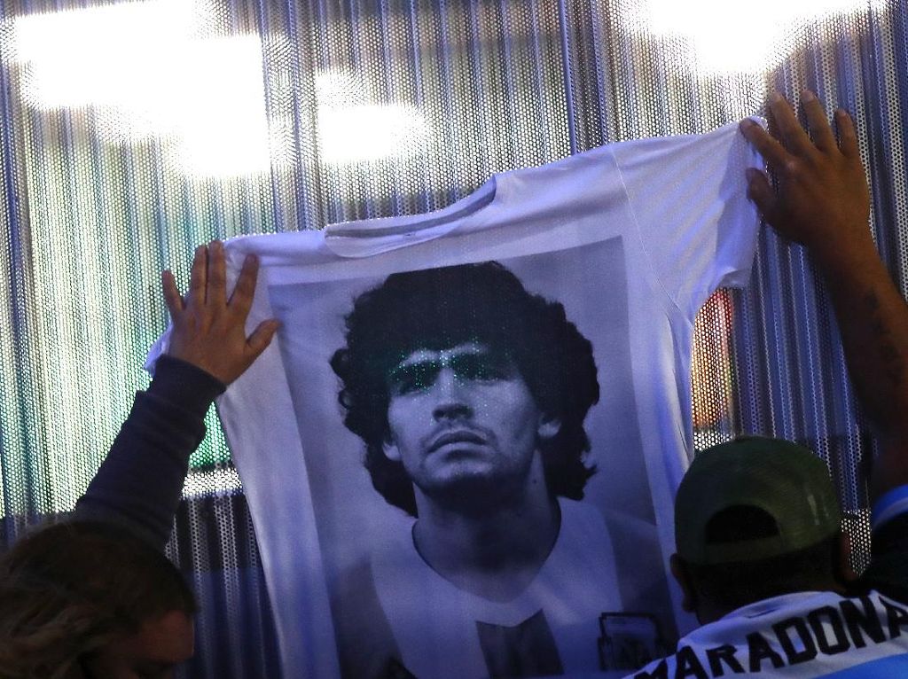 Duka Cristiano Ronaldo-Lionel Messi, Maradona Meninggal Dunia Duka Cristiano Ronaldo-Lionel Messi, Maradona Meninggal Dunia