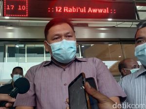 Dirut RS UMMI Divonis 1 Tahun Bui di Kasus Swab Habib Rizieq Dirut RS UMMI Divonis 1 Tahun Bui di Kasus Swab Habib Rizieq