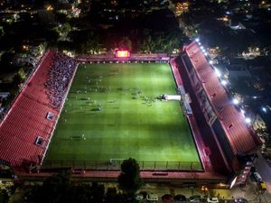 Fans Mulai Penuhi Stadion Klub Masa Kecil Maradona
