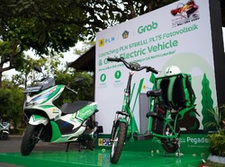 Motor Listrik Pengantar Makanan di Bali