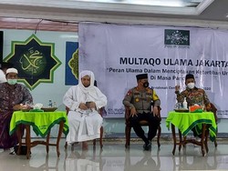 Kapolda Metro: Ada yang Bikin Kerumunan, Masa Saya Harus Diam?