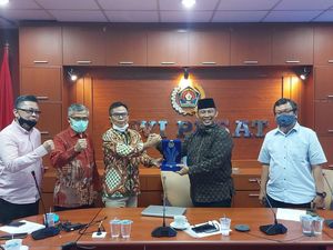 Pilkada di Masa Pandemi, PWI Harap Kepala Daerah Terpilih Bangkitkan Ekonomi Pilkada di Masa Pandemi, PWI Harap Kepala Daerah Terpilih Bangkitkan Ekonomi