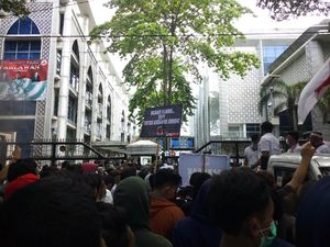 Massa Demo di DPRD Sumut Tolak Habib Rizieq Datang ke Medan