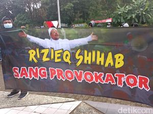 Sekelompok Massa Tolak Habib Rizieq Datang ke Sukabumi